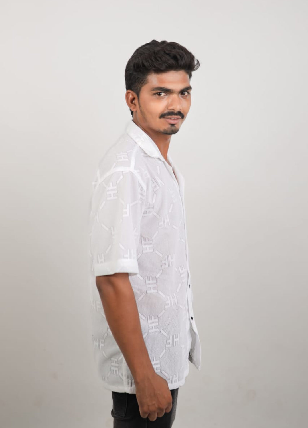 Classic Fit Textured Short Sleeves Boxy Shirt LOVENOCH